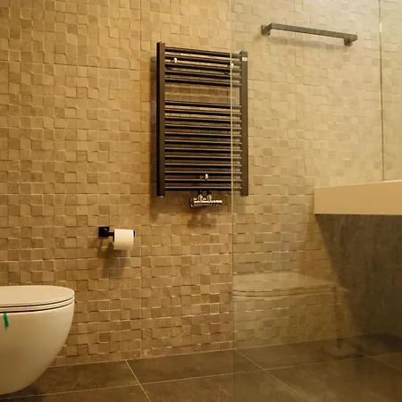 Luxury Living: Spectacular Views & Modern Elegance Bucarest